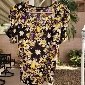 Women's Black and Yellow Top